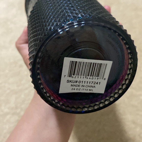 Black Starbucks Venti Studded - NA version- Released 2020 - Picture 5 of 5